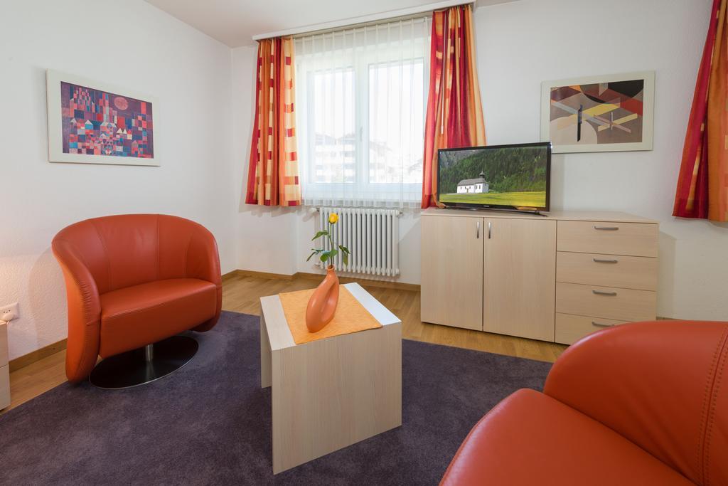 Postgebaeude Apartment Grachen Luaran gambar