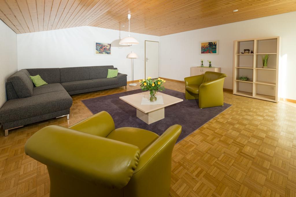 Postgebaeude Apartment Grachen Luaran gambar